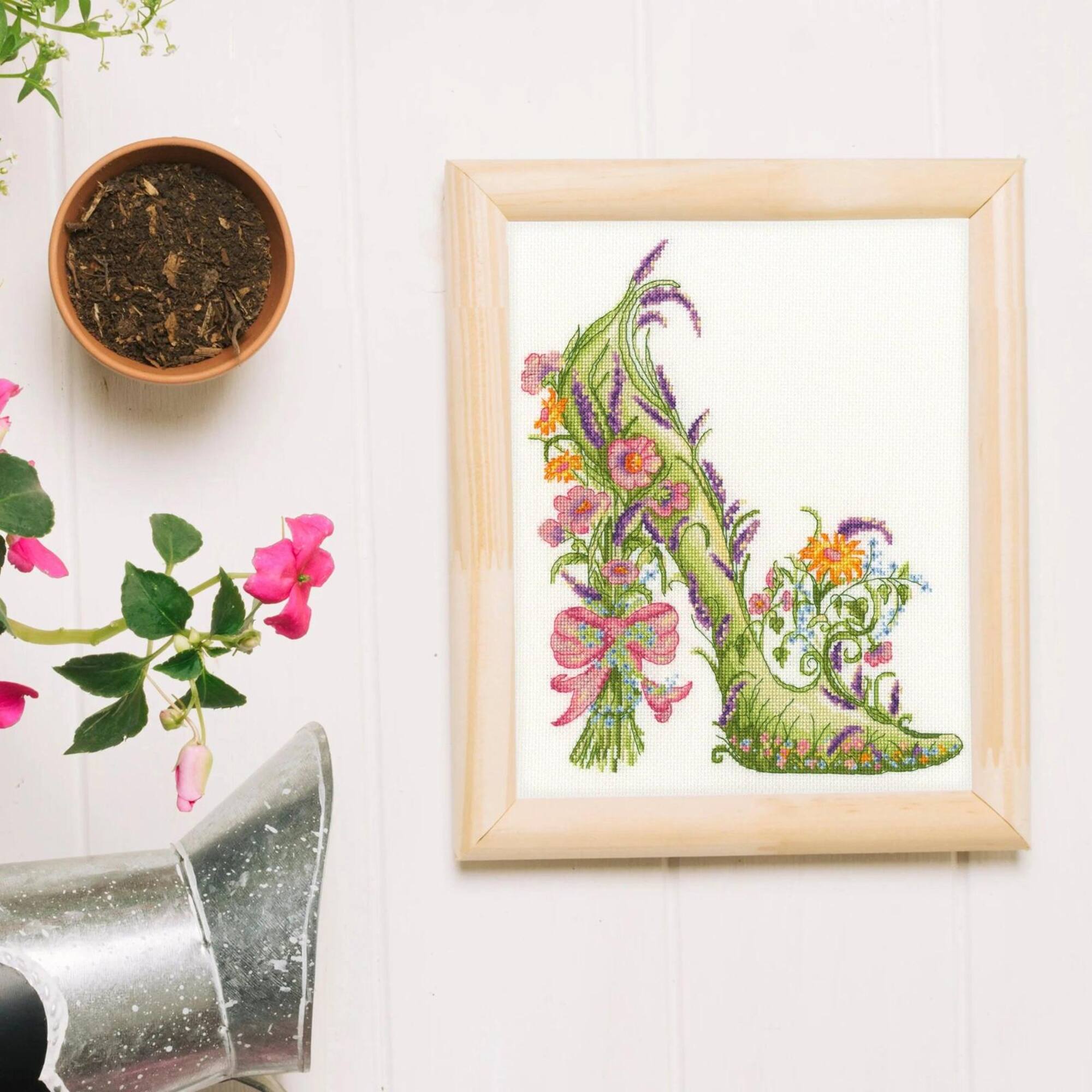 Bothy Threads Counted Cross Stitch Kit Posy XSK18